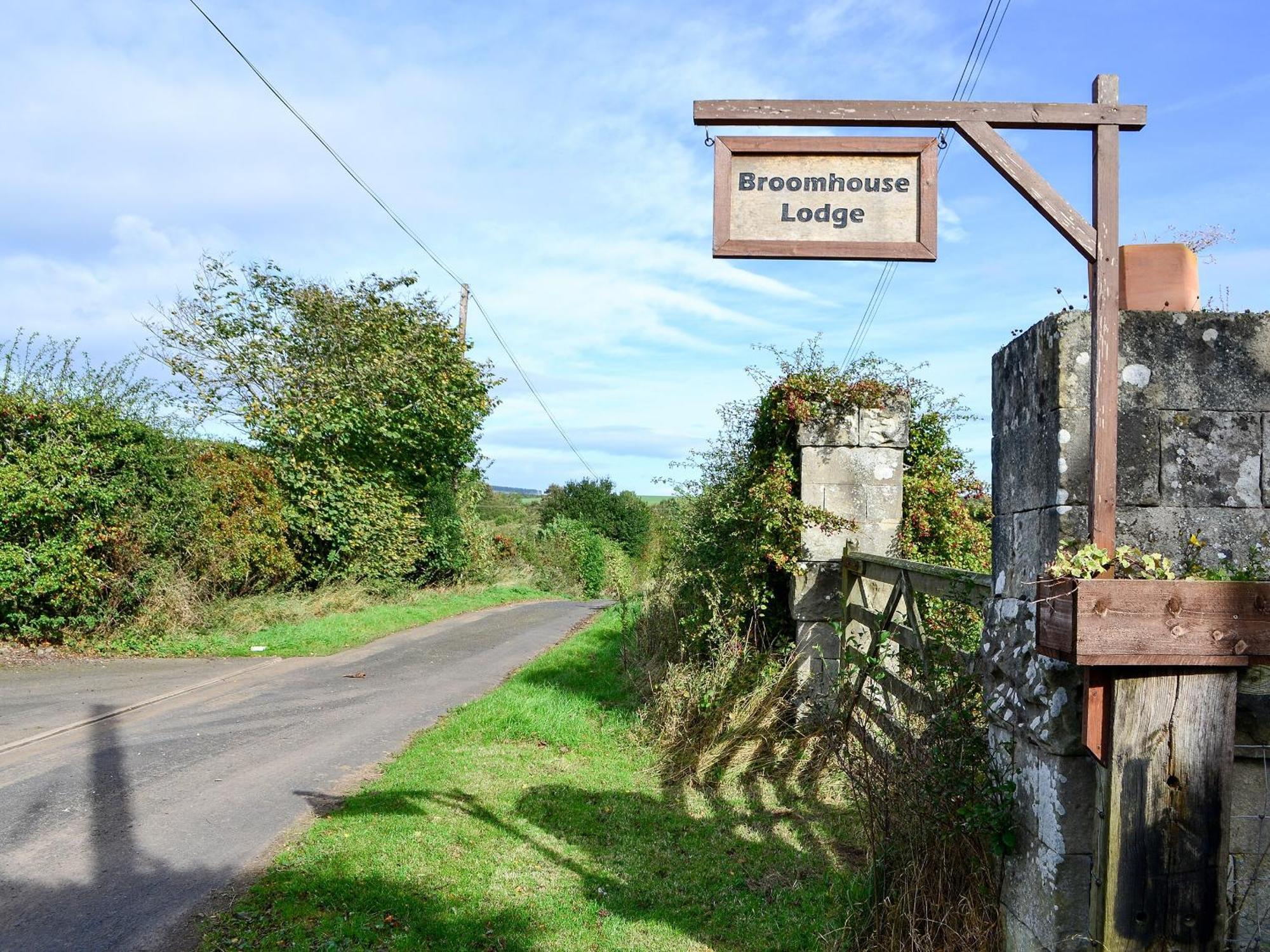 Broomhouse Lodge Edrom エクステリア 写真